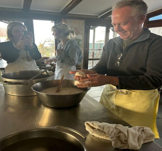 Amalfi Coast: Mozzarella, Pasta, and Tiramisu Cooking Class - Savoring the Amalfi Coast Experience