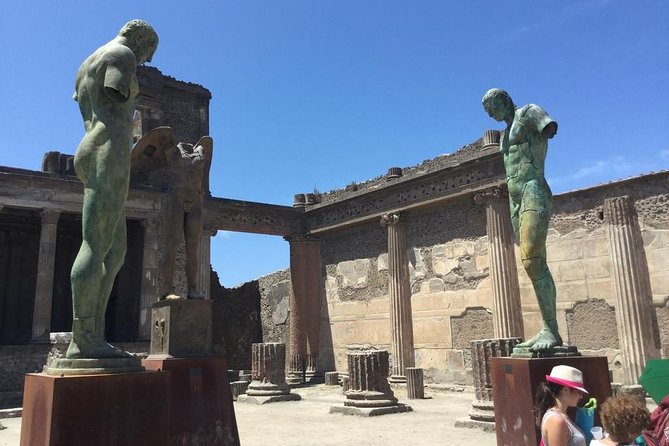 Amalfi Coast & Pompeii Private Tour - Exploring Pompeii