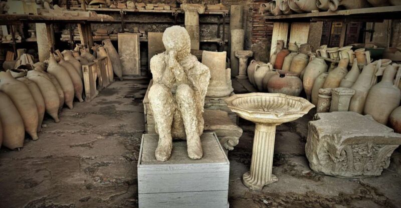Amalfi Coast: Pompeii, Vesuvius, & Wine Tasting With Lunch - Hiking Mount Vesuvius
