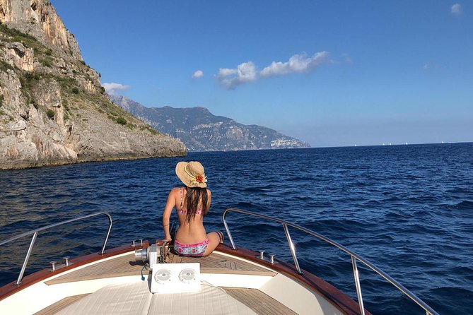 Amalfi Coast Private Boat Tour From Positano - Beachfront Lunch Opportunity