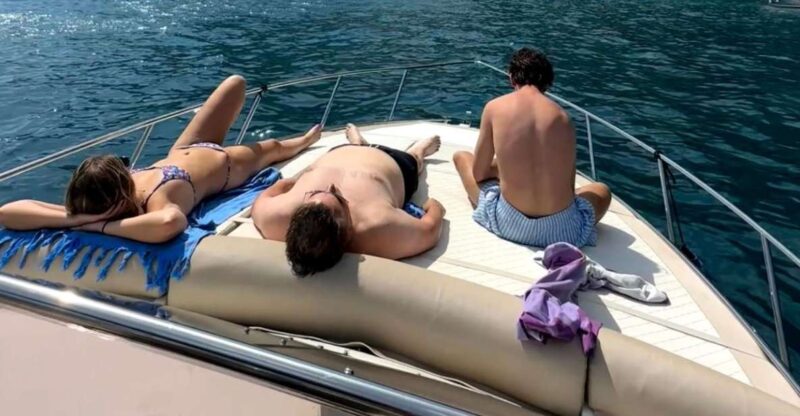 Amalfi Coast Private Boat Tour With Aperitif - Tour Experience and Activities