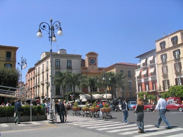 Amalfi Coast Tour From Sorrento - Key Points