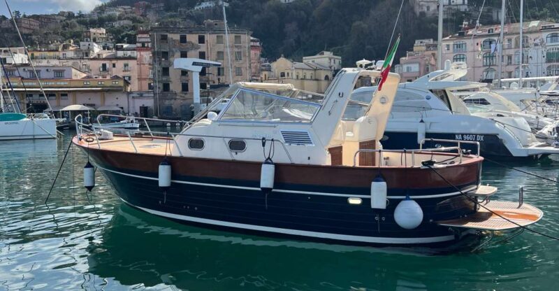 Amalfi Coast Tour on Apreamare 10 - Guided Experience and Languages