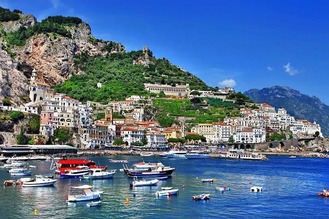 Amalfi Coast Tour: Positano, Amalfi and Ravello From Naples - Admiring Ravellos Villas