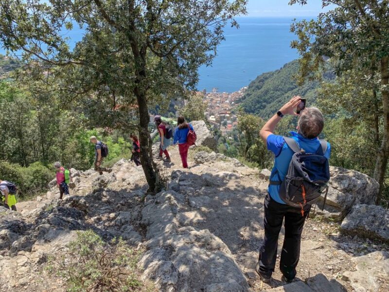 Amalfi: Private Walking Tour Above Amalfi Coast Villages - Participant Information