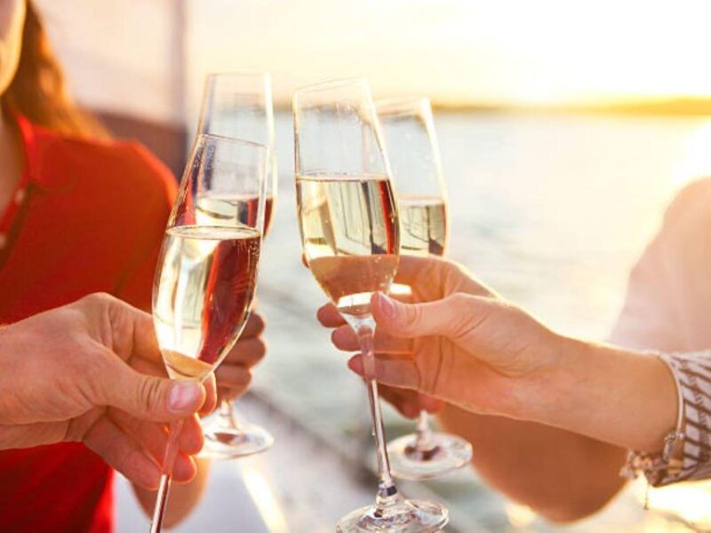 Amalfi: Small Group Sunset Boat Tour - Meeting Point and Accessibility