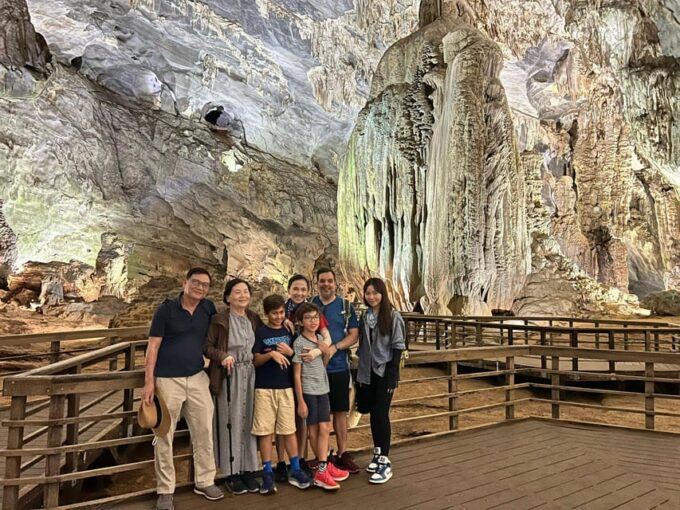 Amazing 1-Day Experience Paradise Cave & Dark Cave - Getting There and Back