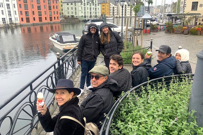 Amazing City Walk in Ålesund - Discovering Ålesunds History and Culture