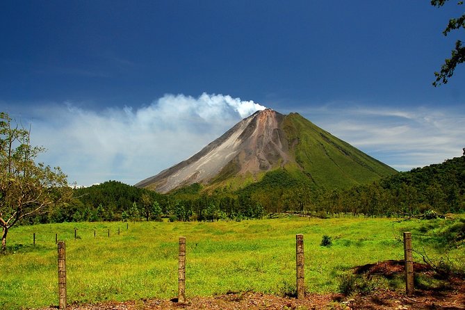 Amazing Costa Rica Expedition 8D/7N Vacation Package - Accommodation and Meals