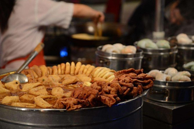 Amazing Food Challenge for Brave Man in Beijing - Key Points