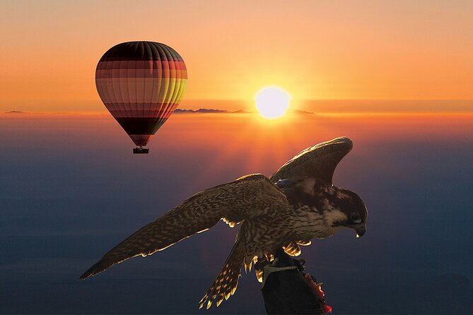 Amazing Hot Air Balloon With Beautiful Desert Sunrise View - Gourmet Breakfast and Beverages