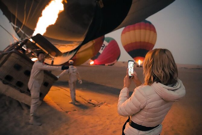 Amazing Hot Air Balloon With Beautiful Desert Sunrise View - Falcon Show During the Flight