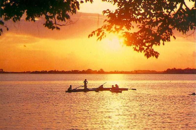 Amazing My Son Sunset Deluxe Small Group Tour - Booking and Cancellation