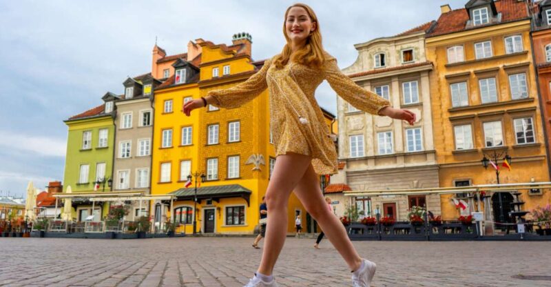 Amazing Photo Walk Through the Old Town of Warsaw - Booking and Availability
