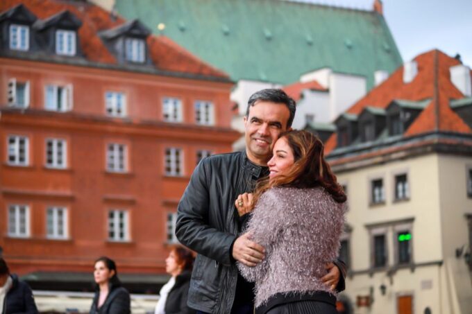 Amazing Photo Walk Through the Old Town of Warsaw - Group Size and Languages