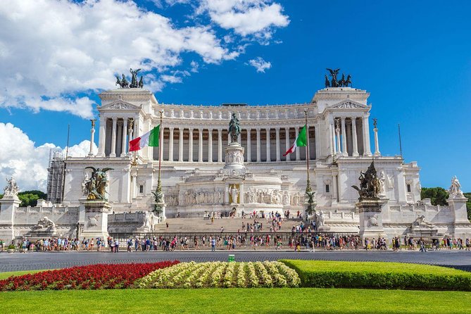 Amazing Private Full Day Tour of Rome From Civitavecchia - Knowledgeable Guides