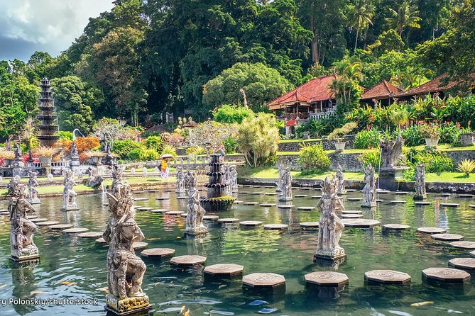 Amazing Private Tour: Lempuyang Temple, Tirta Gangga, Tukad Cepung Waterfall - Reviews and Experiences
