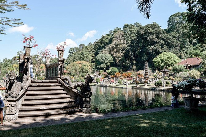 Amazing Private Tour: Lempuyang Temple, Tirta Gangga, Tukad Cepung Waterfall - Attractions: Lempuyang Temple