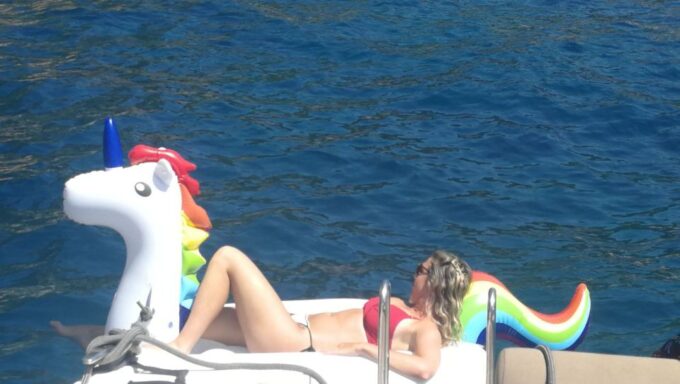 Amazing Private Yacht Tour to Capri & Positano - Booking and Cancellation