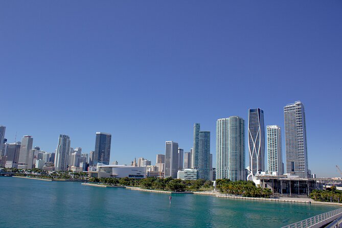 Amazing Sightseeing Bus and Boat Tour in Miami - Miamis Architecture and Culture