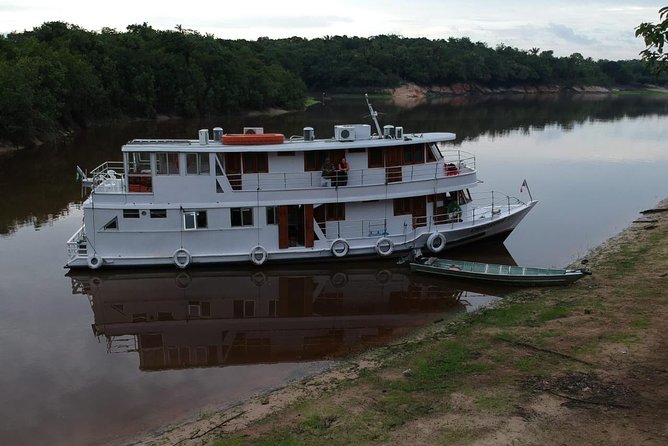 Amazon River Excursion - Orchid Package - 3 Days / 2 Nights - Destination: Manaus, Brazil