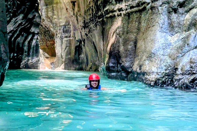 AMBER COVE-TAINO BAY 5 Zip Lines 7 Waterfalls + Local Food - Booking and Confirmation