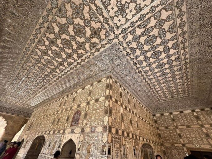 Amber Fort Skip-The-Line E-Tickets & Guide Jaipur Transfers - Tour Duration and Language