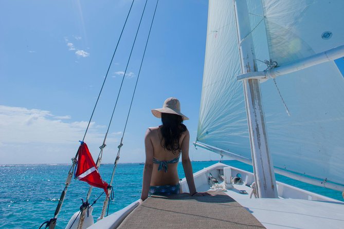 Ambergris Caye Sunset Sail Tour on the 40 Sirena Azul Sailboat - Inclusions and Accessibility
