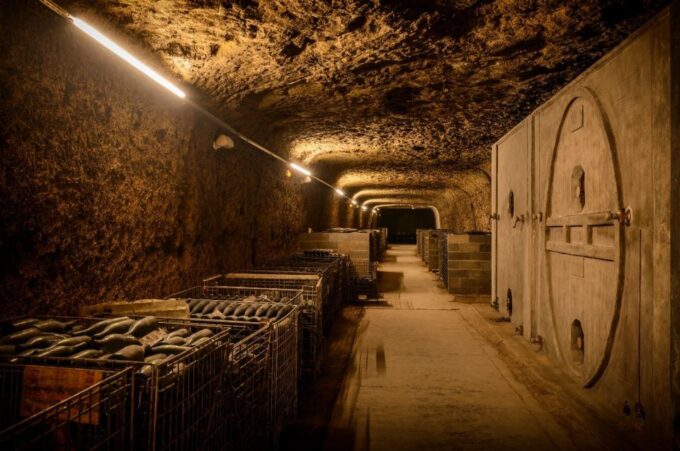 Amboise: Caves Ambacia Visit and Wine Tasting - Arrival Time and Feedback