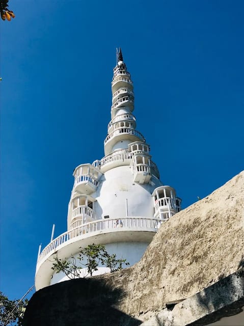 Ambuluwawa Tower & Pinnawala & Kandy Day Tour From Colombo - Footwear Policy