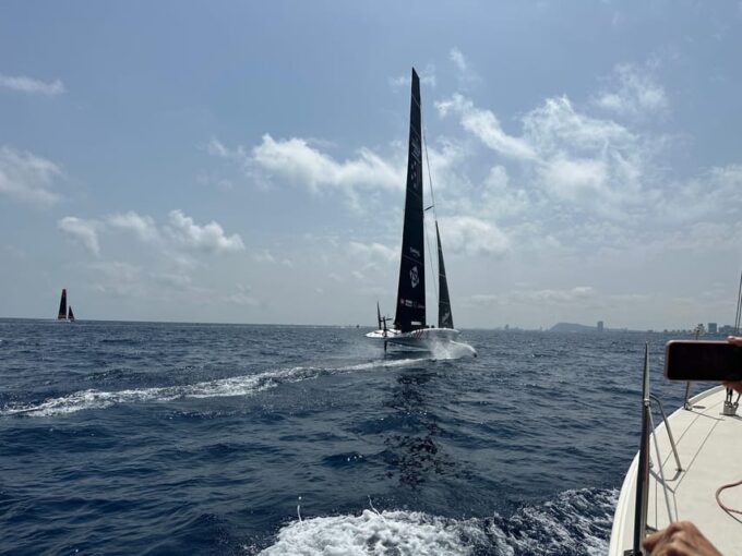 Americans Cup Experience From a Sailboat - Meeting Point