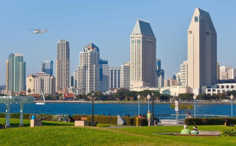 Amorous Strolls: Love Is in San Diego - Meeting Point