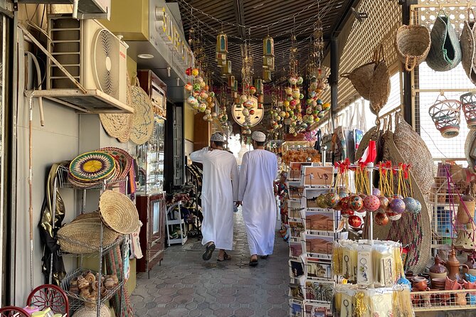 AMOUAGE: Full Day Private Tour to Nizwa and Jebel Akhdar - Nizwa Fort Exploration