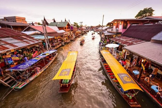 Amphawa Floating Market and Maeklong Train Market Tour - Amphawa Floating Market