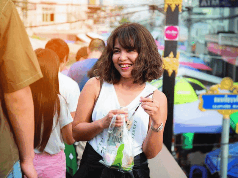 Amphawa & Railway Markets & Firefly Boat Ride: From BKK - Exploring Wat Bang Kung