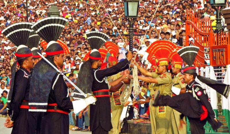 Amritsar : Golden Temple and Jallianwala Bagh Private Tour - Key Points