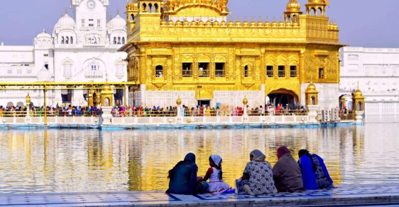 Amritsar : Golden Temple and Jallianwala Bagh Private Tour - Golden Temple Visit