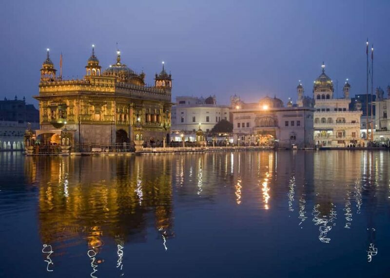 Amritsar Golden Temple- Night view walking tour - Key Points