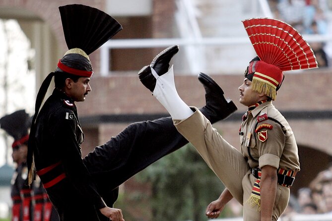 Amritsar Tour (Golden Temple, Jallianwala Bagh & Wagah Border) - Wagah Border Ceremony: A Patriotic Spectacle