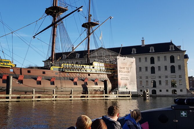 Amsterdam 1-Hour Canal Cruise With Live Guide - Nearby Transportation Options