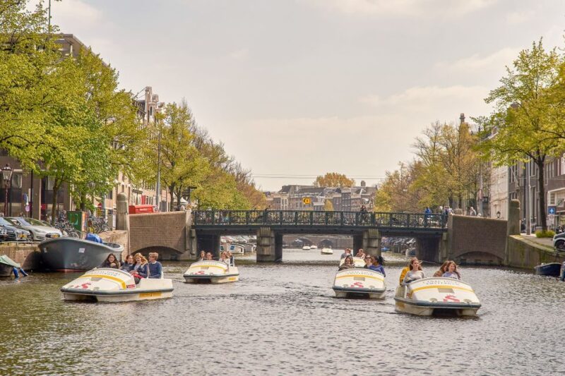 Amsterdam: 1 Hour Pedal Boat Rental - Experience Highlights