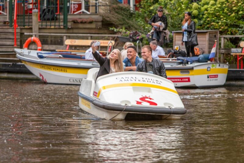 Amsterdam: 1 Hour Pedal Boat Rental - Rental Details