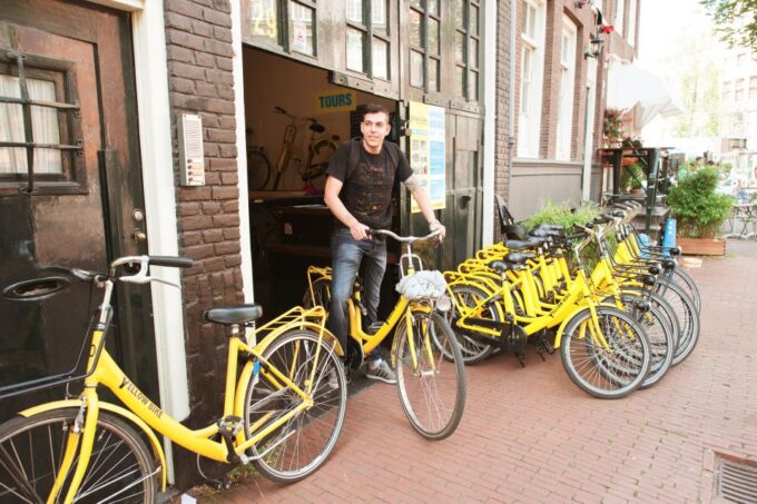 Amsterdam: 2-Hour City Highlights Guided Bike Tour - Tour Suitability