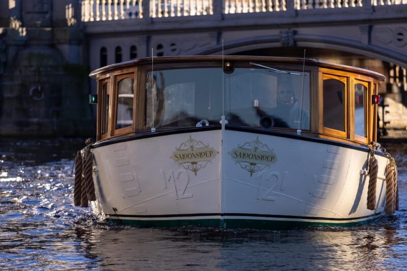 Amsterdam: 2h Canal Cruise Incl.Dutch Snacks & Drinks Option - Inclusions and Amenities