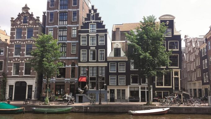 Amsterdam: 3-Hour Private Bike Tour of the City Center - Tour Duration