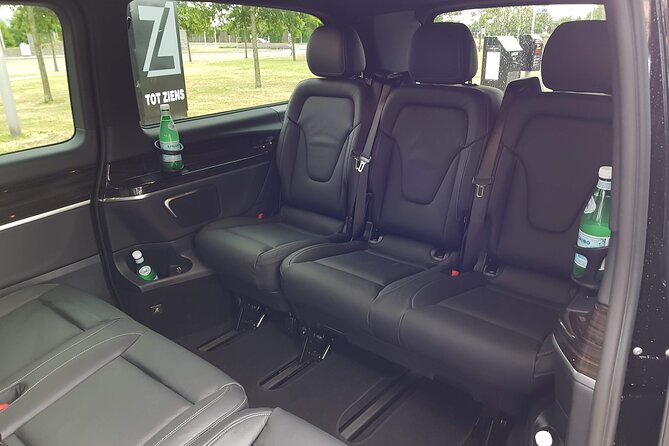 Amsterdam Airport Drop Off Service: Luxury and Style - Hassle-free Booking Process