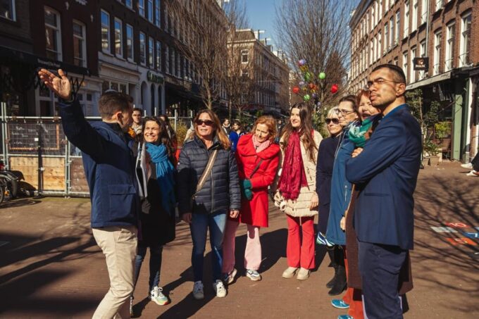 Amsterdam: Albert Cuyp Market and De Pijp Guided Foodie Tour - Tasting Local Delicacies