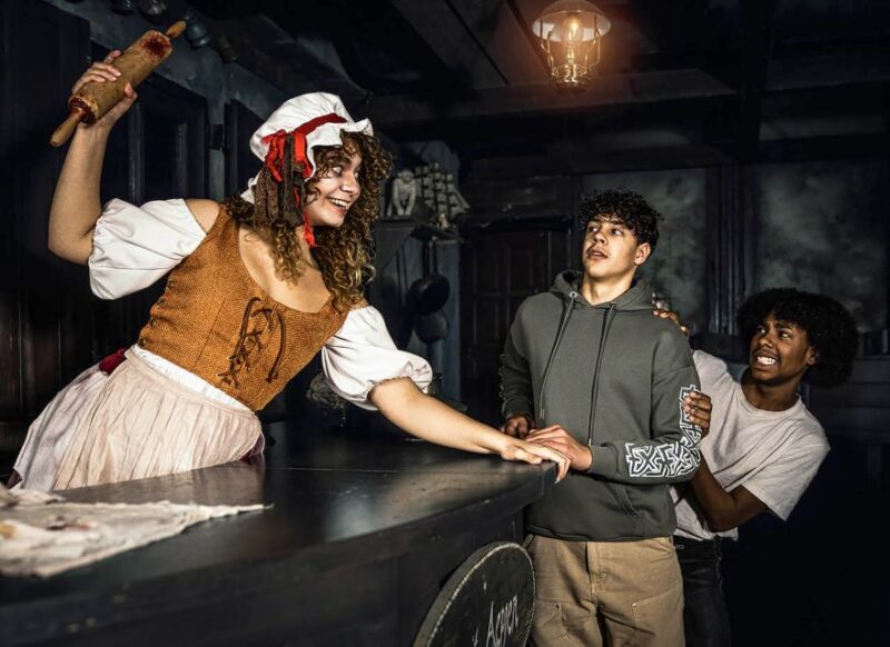 Amsterdam: Amsterdam Dungeon Entrance Ticket - Interactive and Immersive Experience