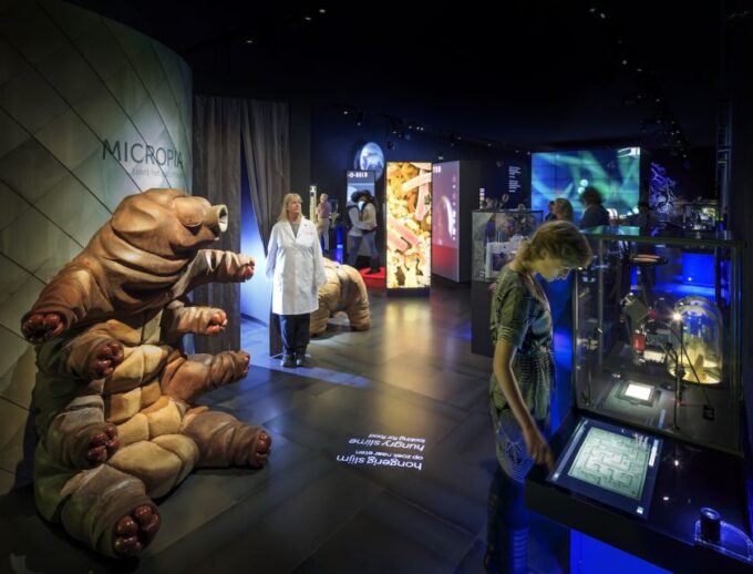 Amsterdam: ARTIS-Micropia Microbe Museum Entry Ticket - Microbe Scanning and Discoveries