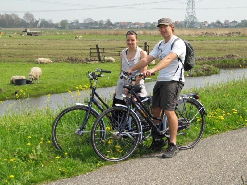 Amsterdam: Bike Rental With Free Cup of Coffee - Key Points
